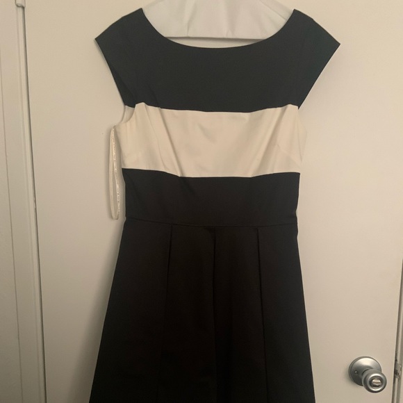 Kate Spade Gayle Dress - Picture 3 of 5
